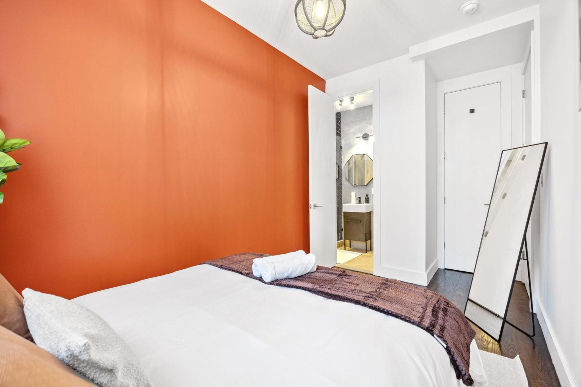 Pangsapuri Mid-century 5br And 5 Baths W Ps5 & Laundry New York